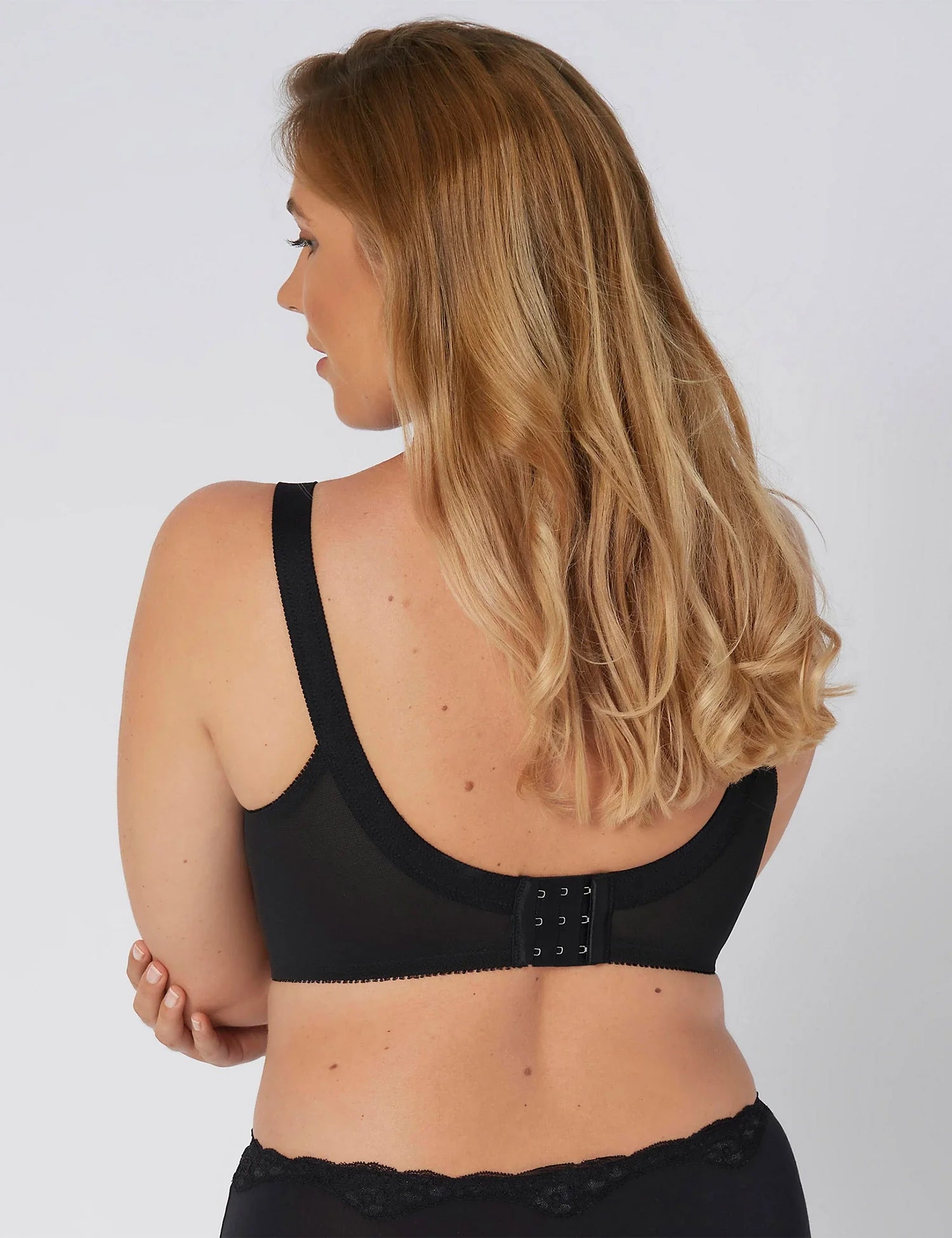 Triumph Doreen Non-Wired Fixed Strap Non-Padded Women's Bra